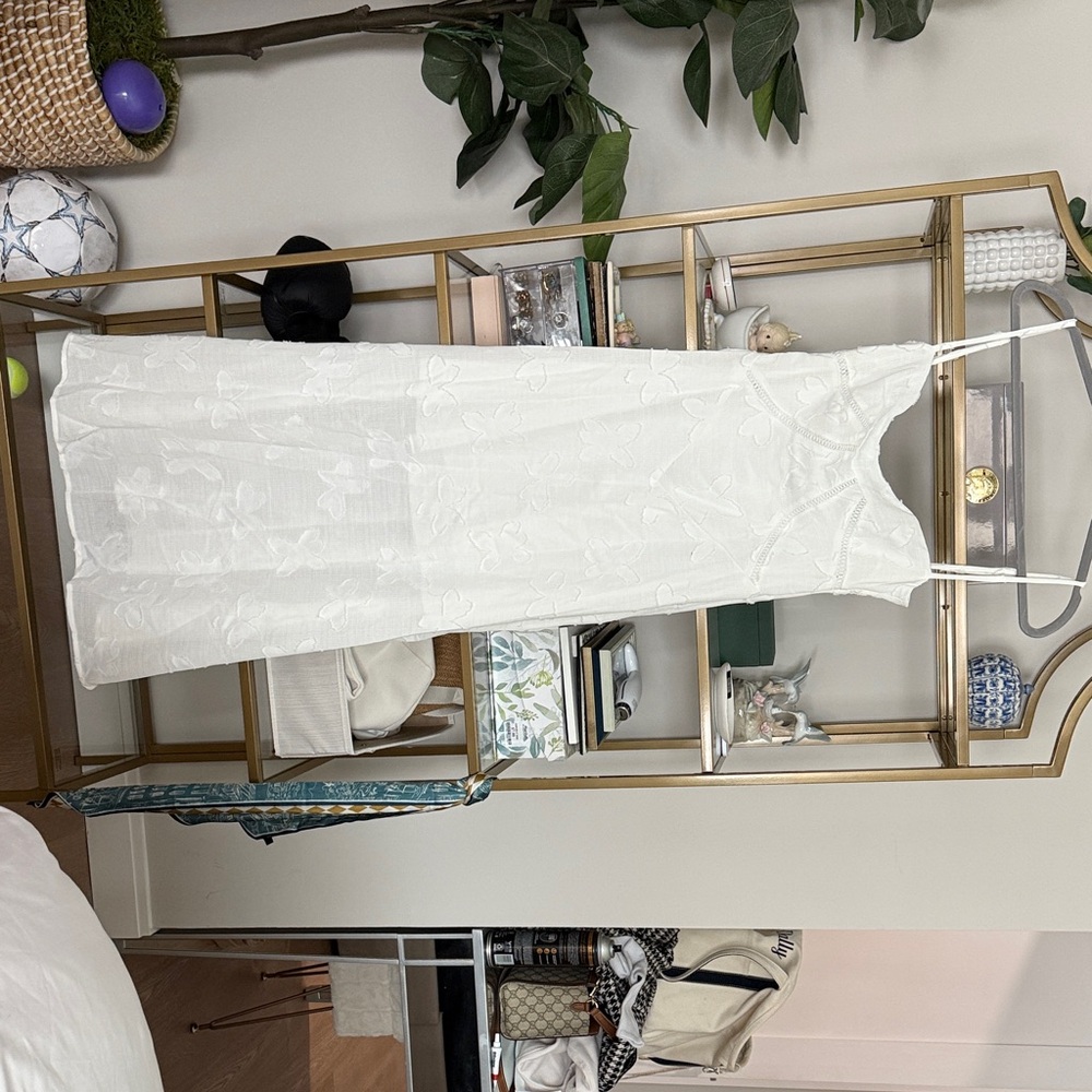 NAT Elegant White Sleeveless Dress, zipper on side